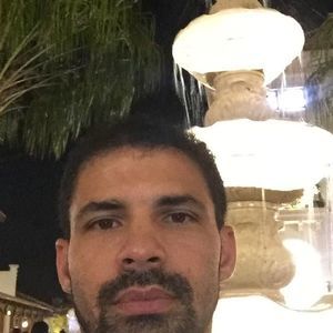 Meet your Posher, Denis